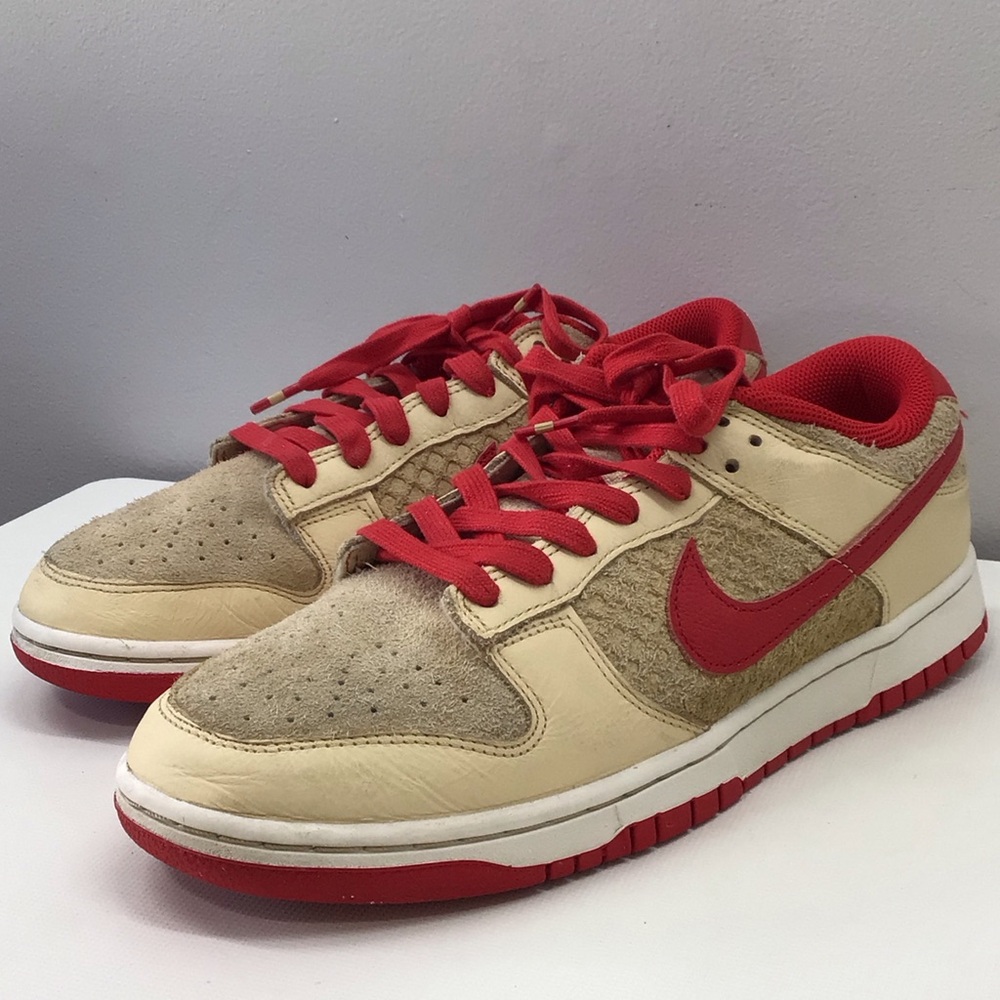 Nike Dunk Low Retro SE Strawberry Waffle Red Sneakers HJ9100-294 Men's Size 10